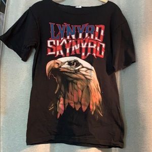 Lynard skynard band tee